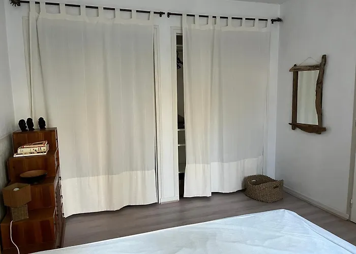 Dans Belle Maison Landaise Ares